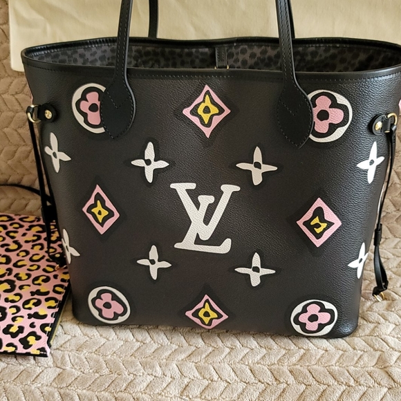 Louis Vuitton WILD AT HEART NEVERFULL BLACK GIANT MONOGRAM BAG - Picture 14 of 17